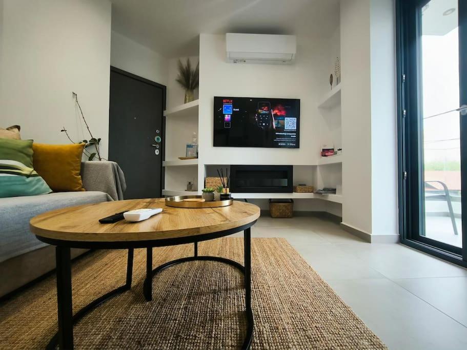 Floral Home 2 - 1St Floor Apt With Private Parking! Athen Eksteriør billede